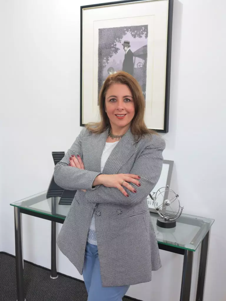 Dra. Ana Paula Siqueira - Criadora do Método LGPD Blindado